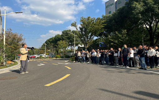 55d74f45ce3b56331552902f1b2be51