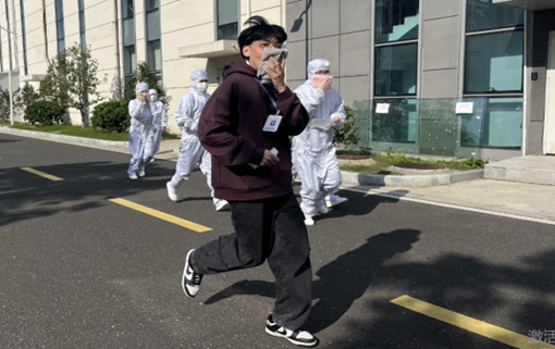 dcdaad261f339377225f64dd9925fe0